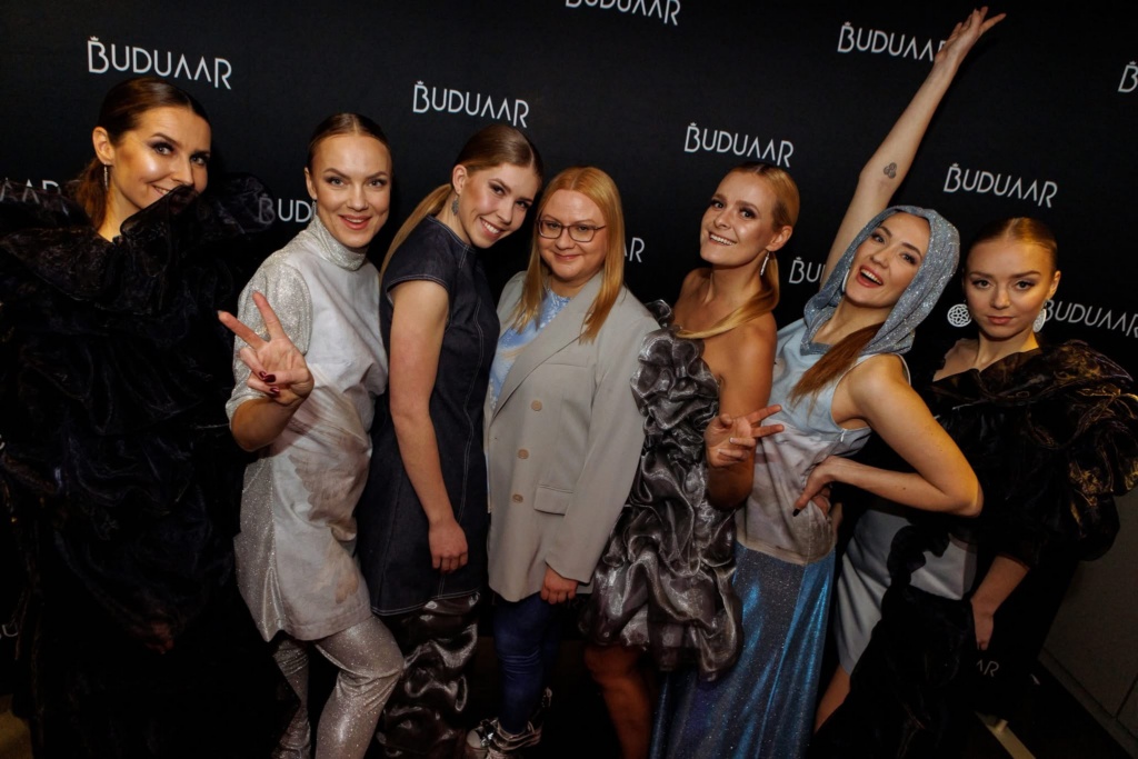 Team supervisor/ makeup designer