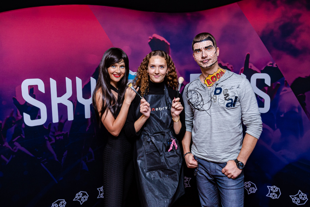 Team supervisor/ makeup designer for Skyplus